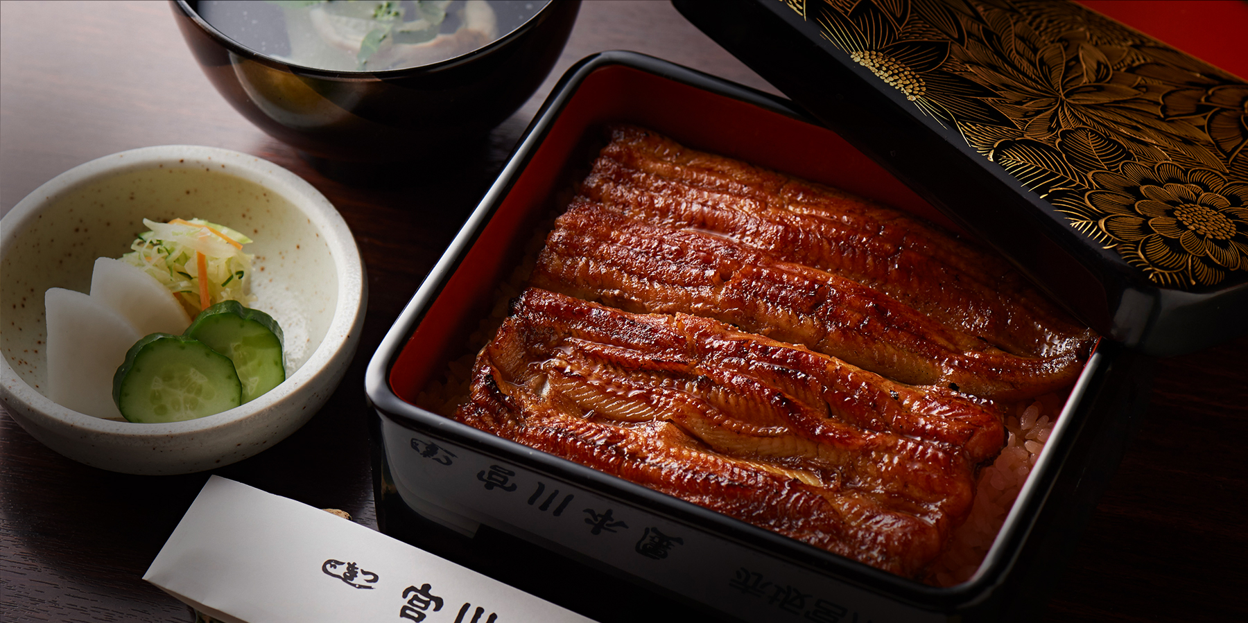 赤坂でうな重や鰻ひつまぶしなどのうなぎ料理と日本酒 ワインを味わう 赤坂でうな重や鰻ひつまぶしなどのうなぎ料理と日本酒 ワインを味わう